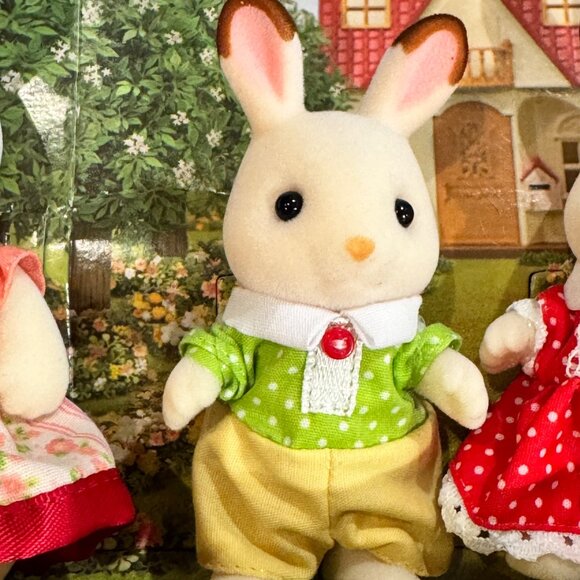 Calico Critters Chocolate Rabbit Family Figures Set New No Box - Picture 6 of 13